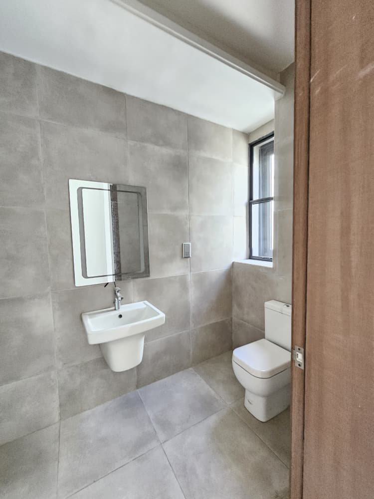 WhatsApp Image 2025-10-14 at 7.37.39 PM (1)