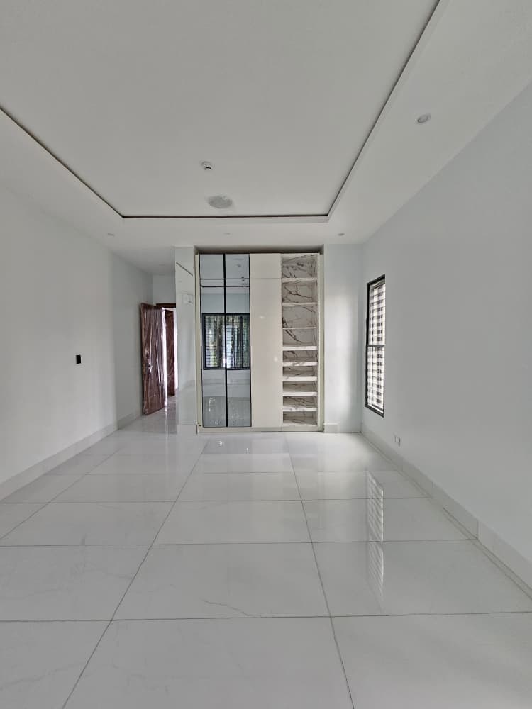 WhatsApp Image 2025-10-14 at 8.35.23 PM (1)