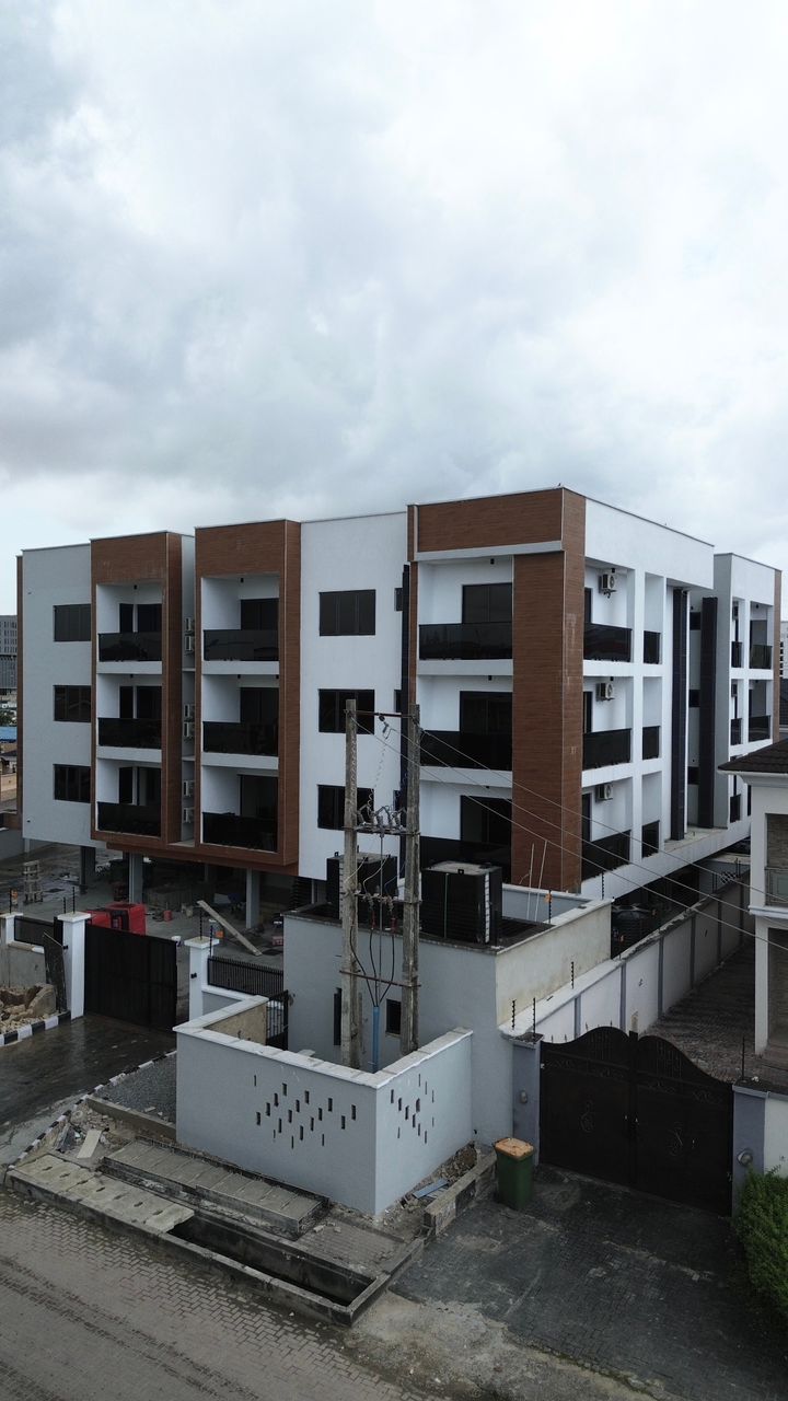 3 BEDROOM APARTMENT LEKKI PHASE 1