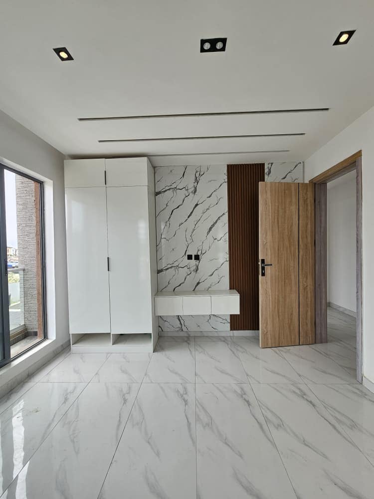 WhatsApp Image 2025-11-19 at 12.44.28 PM (1)