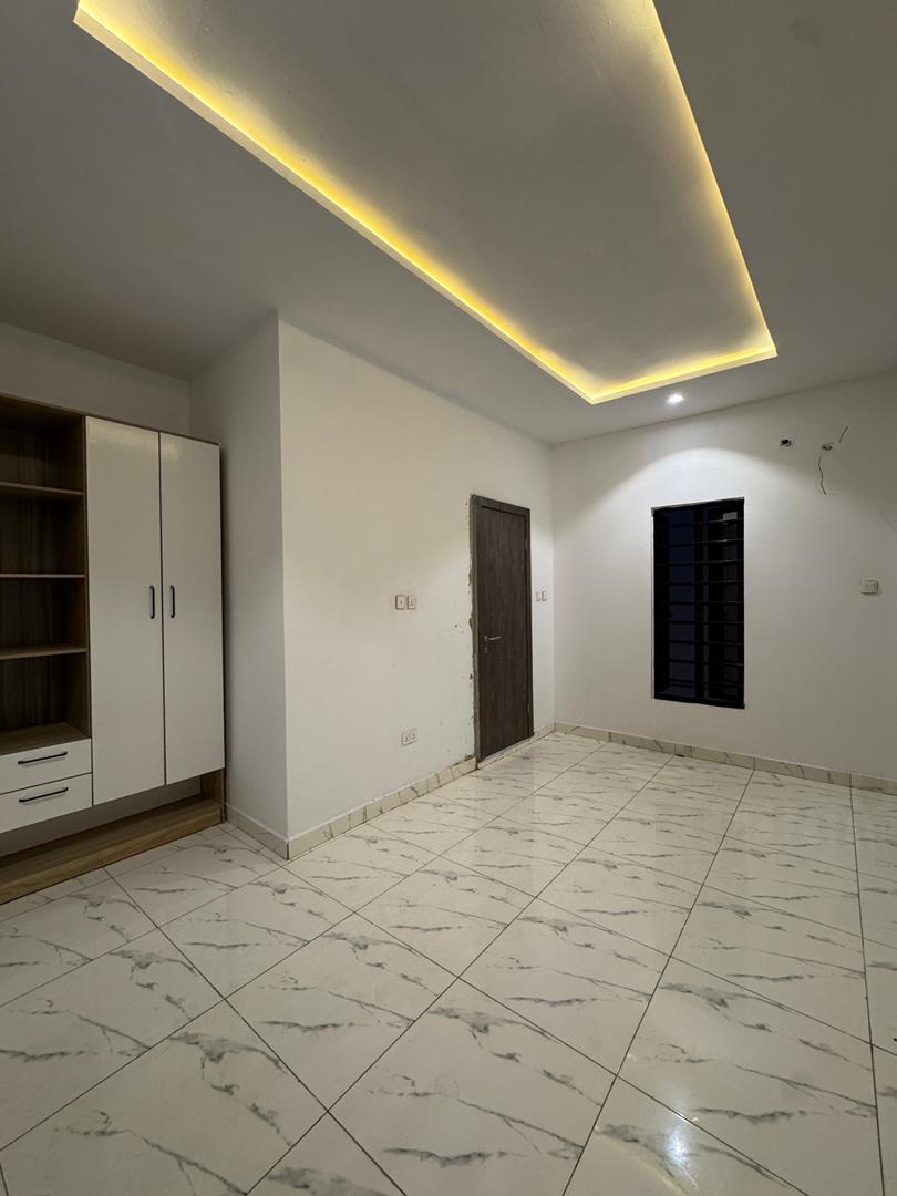 WhatsApp Image 2025-11-15 at 2.15.48 AM