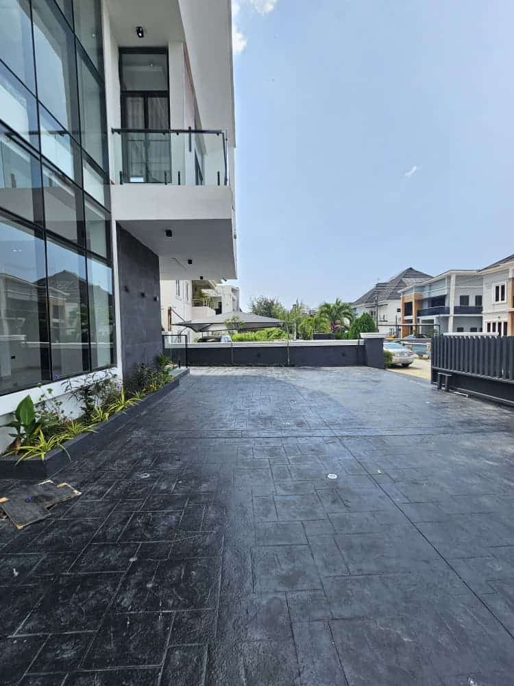 WhatsApp Image 2025-11-18 at 6.39.32 PM