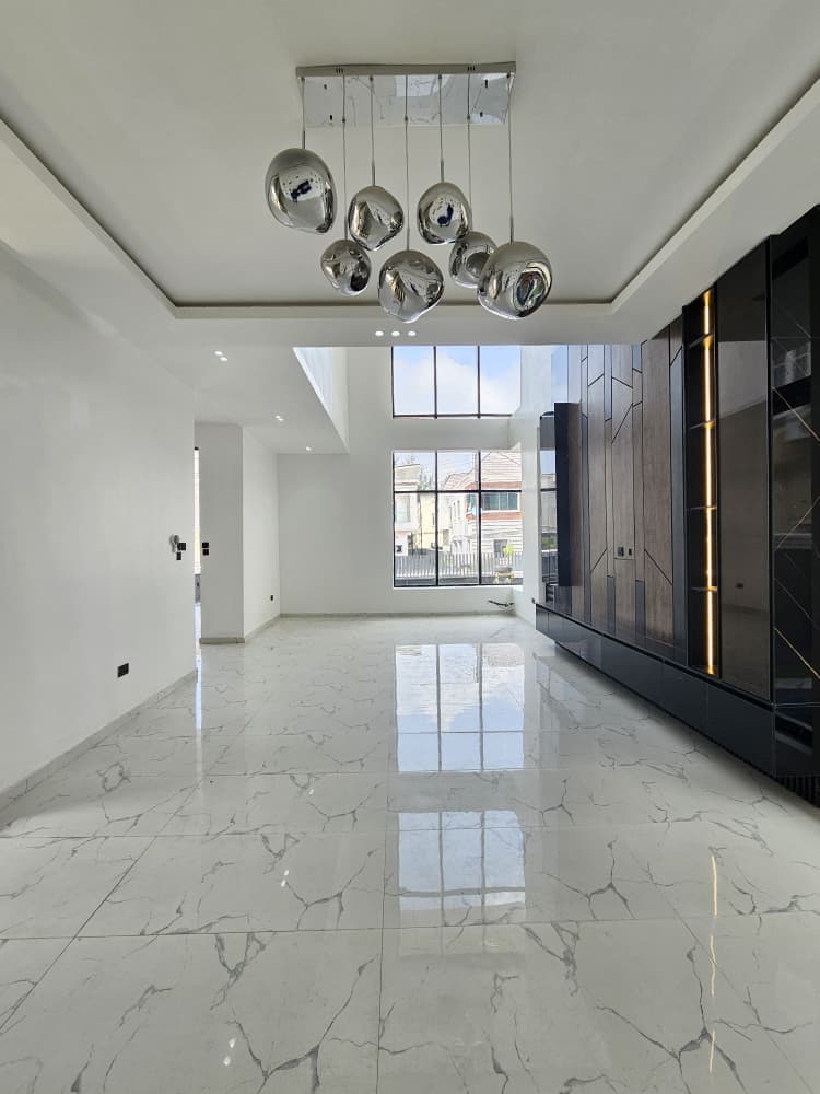 WhatsApp Image 2025-11-18 at 6.39.36 PM