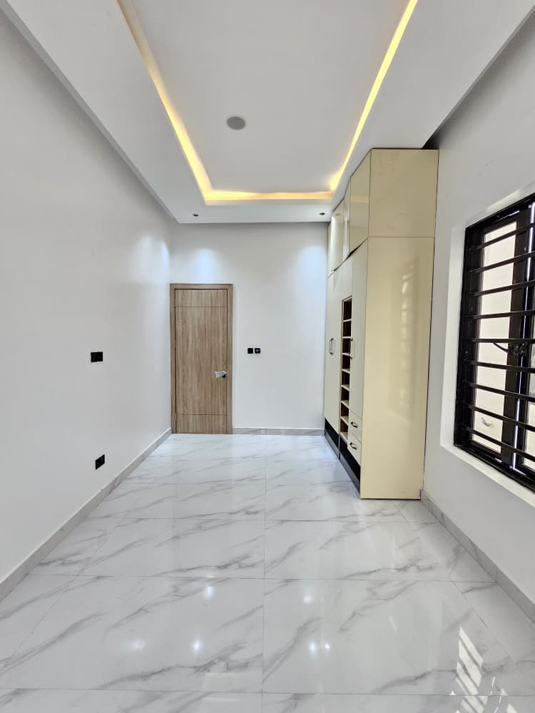 WhatsApp Image 2025-11-18 at 7.10.05 PM (1)