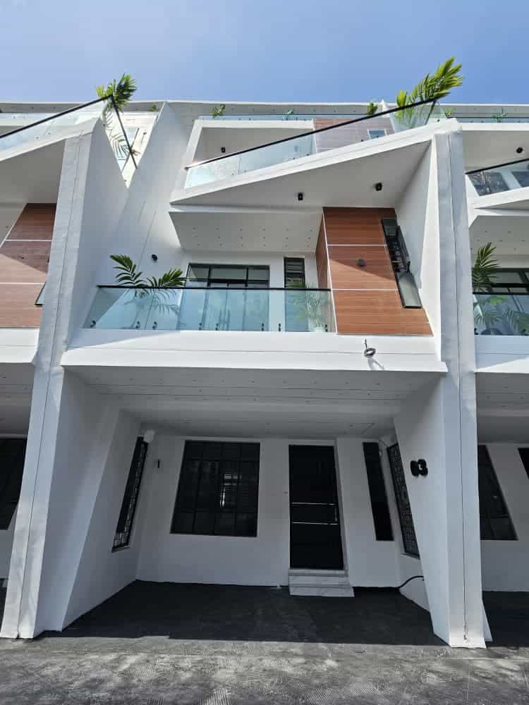 4 bedroom terrace triplex Orchid Lekki Lagos