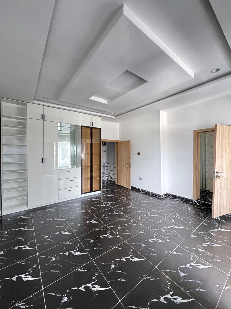 WhatsApp Image 2025-11-19 at 3.21.45 AM