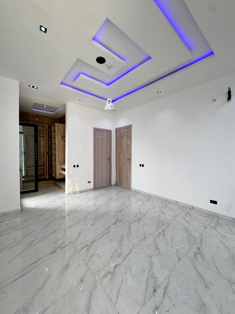 WhatsApp Image 2025-11-20 at 2.18.42 PM (1)