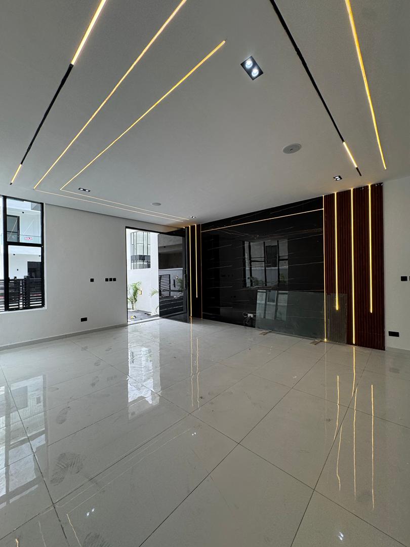 WhatsApp Image 2025-11-23 at 1.12.16 PM