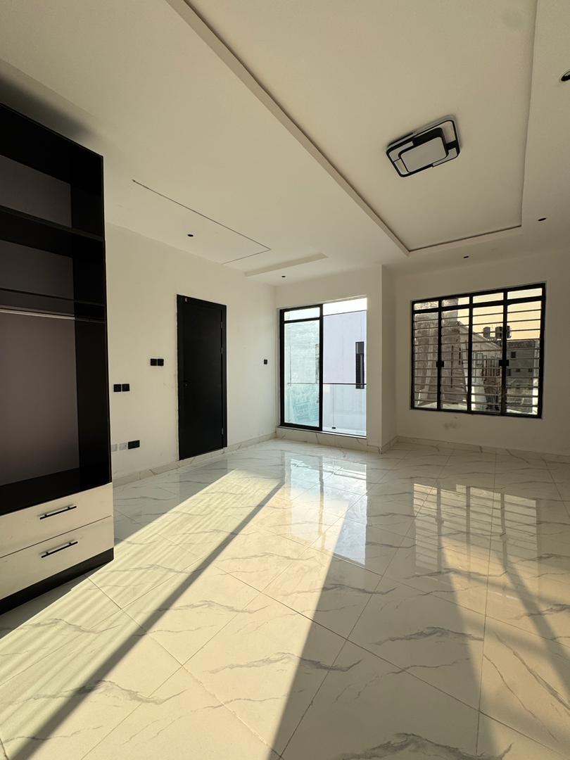 WhatsApp Image 2025-11-26 at 12.14.00 PM