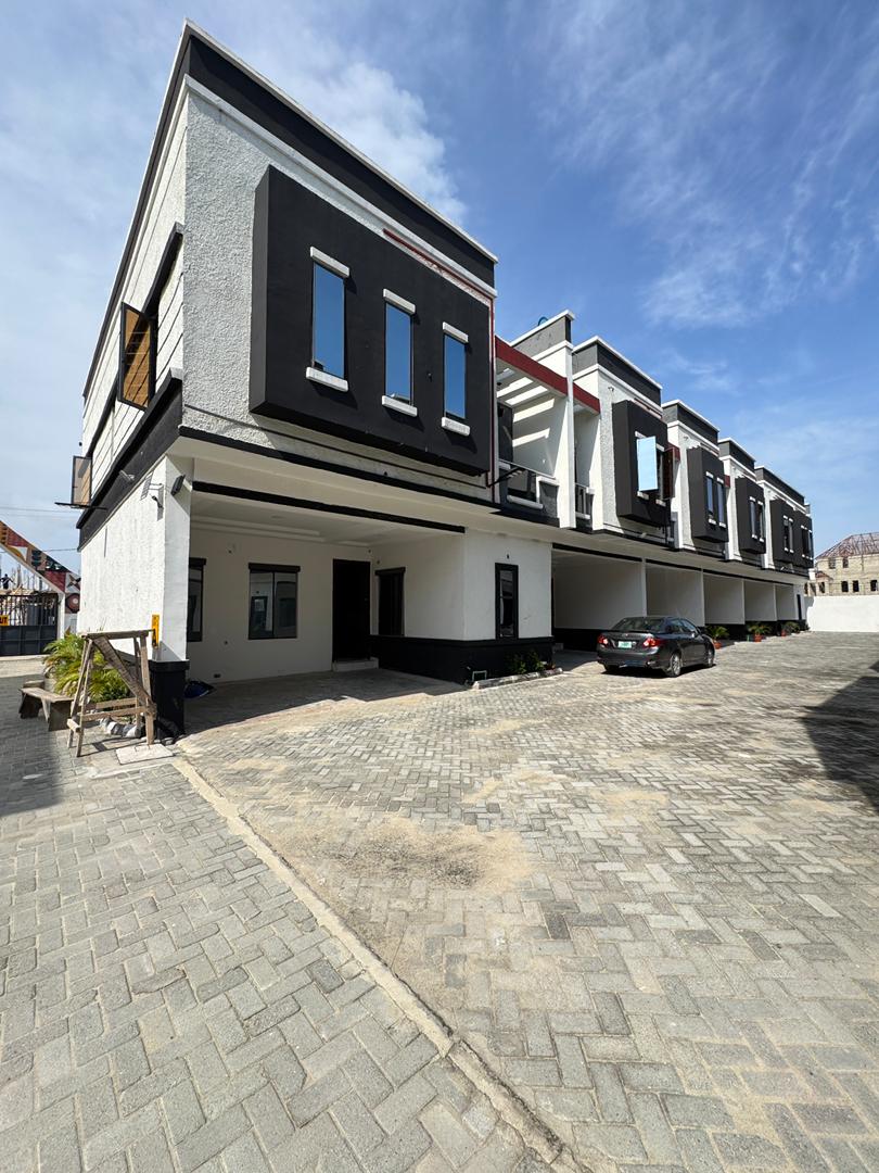 FULLY SERVICED 4 BEDROOM TERRACE DUPLEX