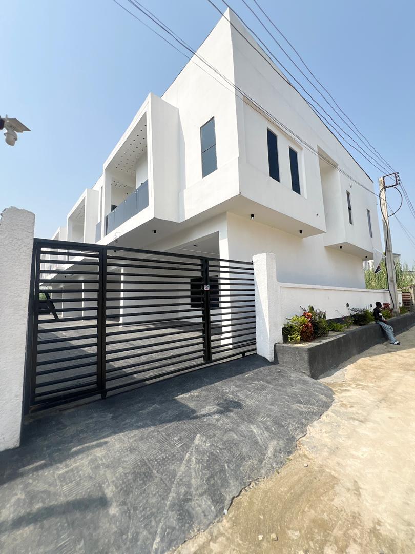 Terrace Duplex for sale in Lekki