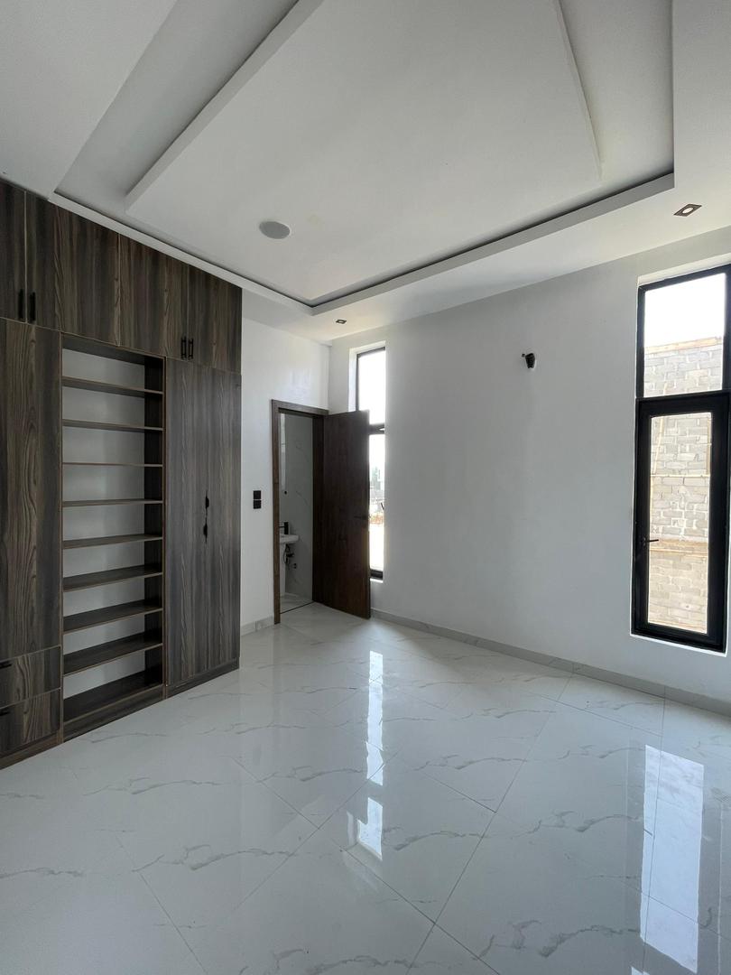 WhatsApp Image 2025-12-25 at 1.07.38 PM (1)