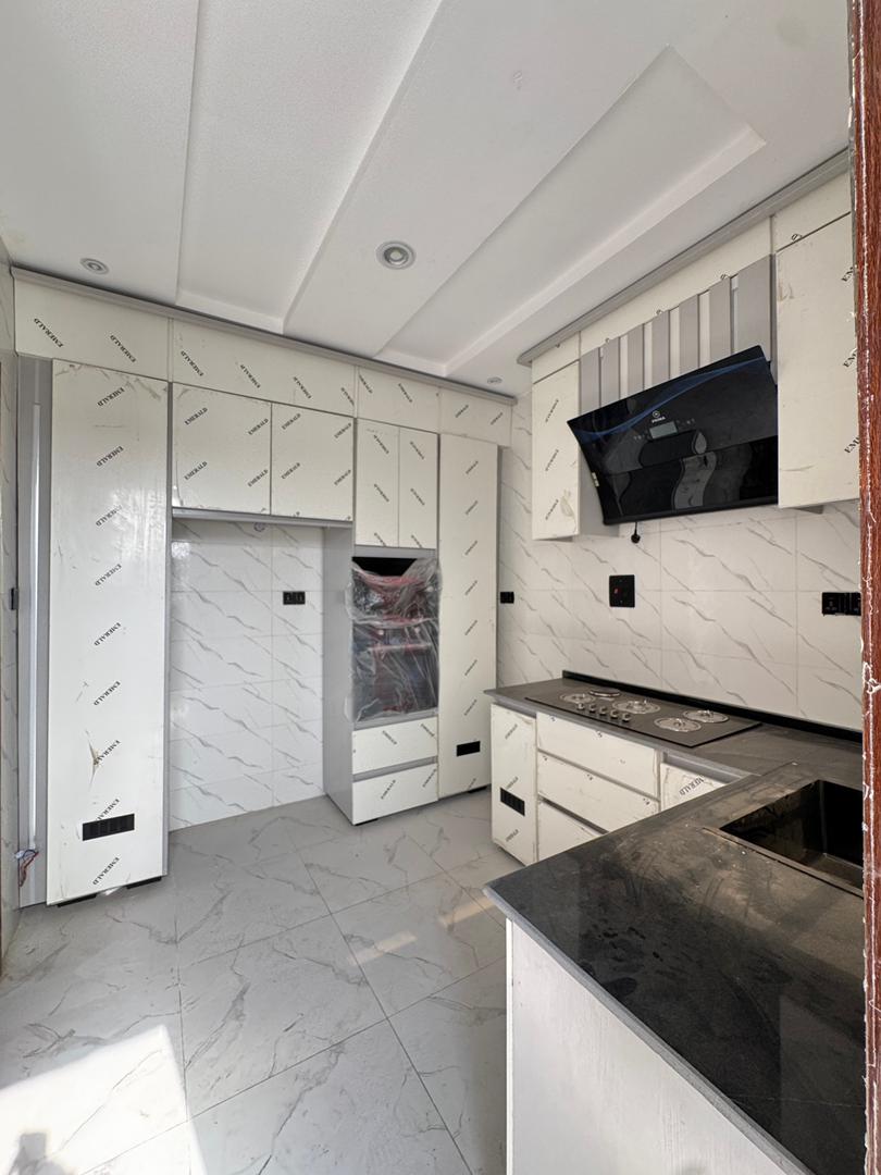 2-bedroom-apartment-for-sale-chevron-lekki-lagos (8)