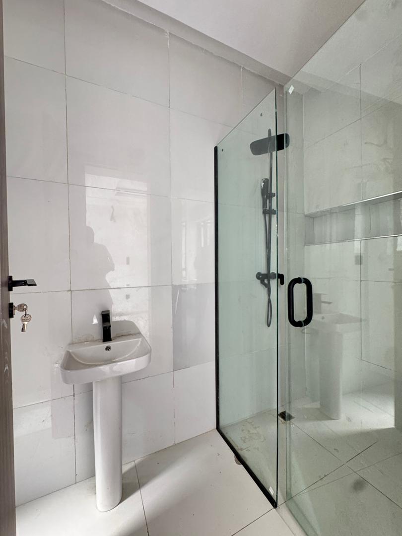 2-bedroom-apartment-for-sale-ikate-lekki-lagos (4)
