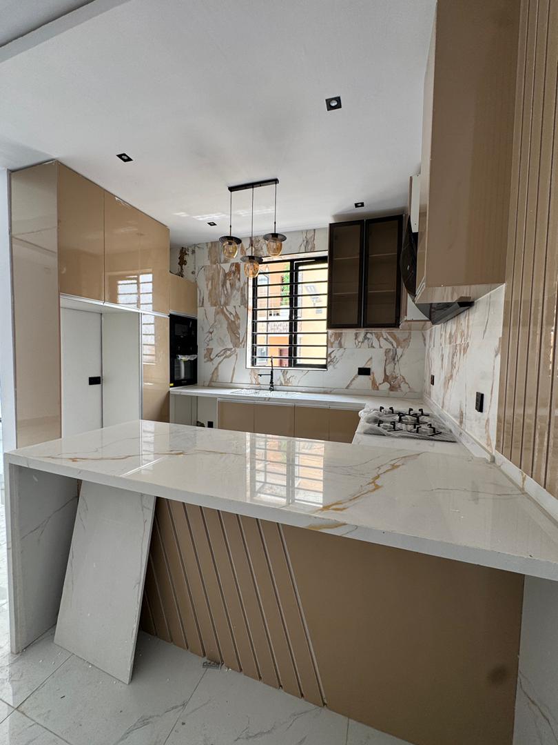 2-bedroom-apartment-lekki-phase-one (18)