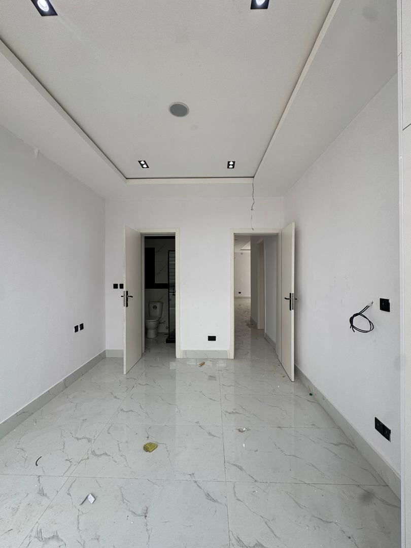 2-bedroom-apartment-lekki-phase-one (2)