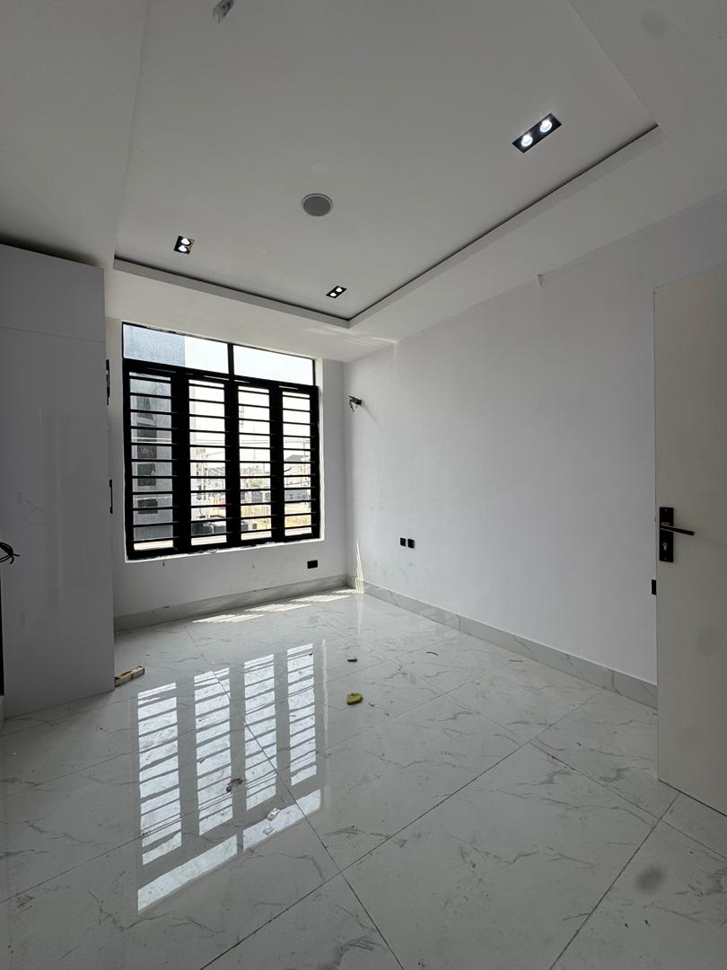 2-bedroom-apartment-lekki-phase-one (7)