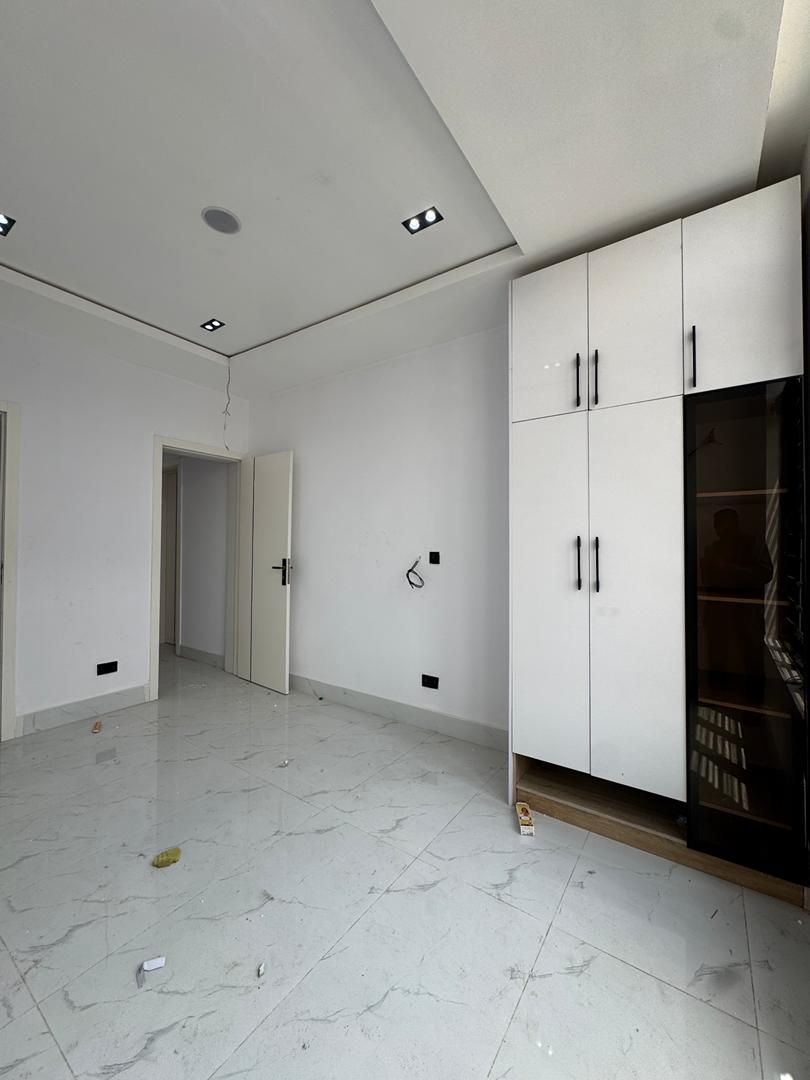 2-bedroom-apartment-lekki-phase-one (9)