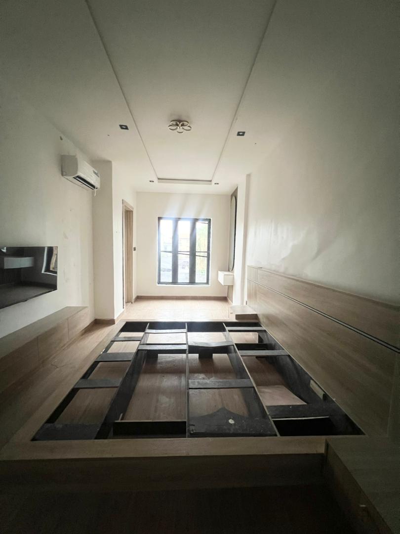 2-bedroom-serviced-apartment-for-sale-ikate-lekki (40)