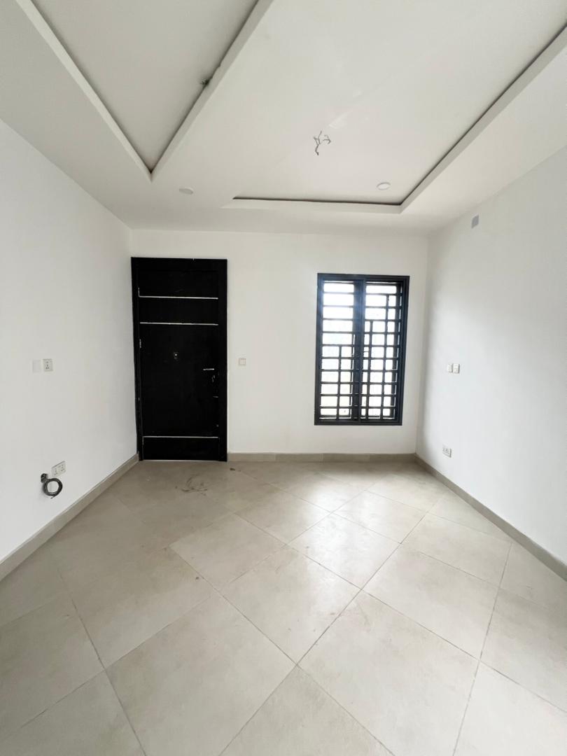 4 Bedroom serviced apartment for sale in Lekki Phase 1 Lagos (26)