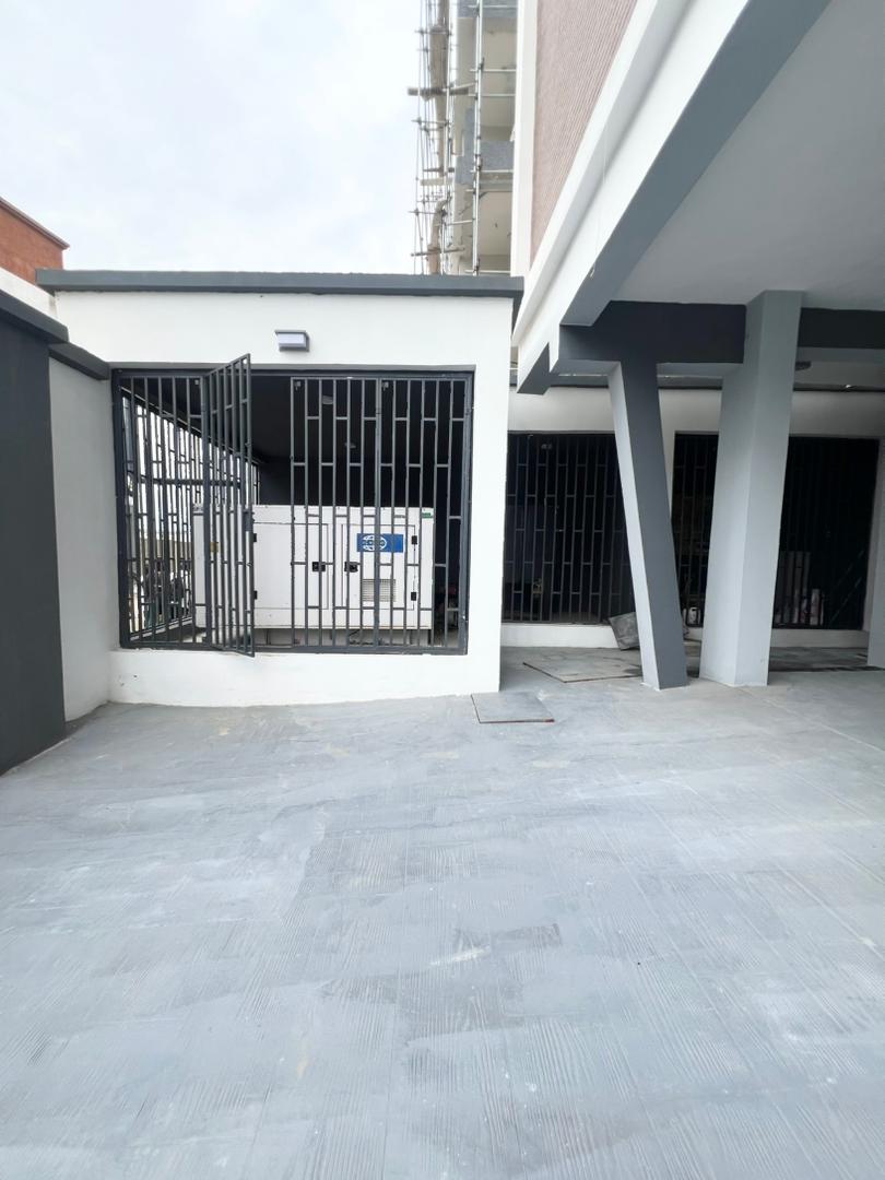 4 Bedroom serviced apartment for sale in Lekki Phase 1 Lagos (4)