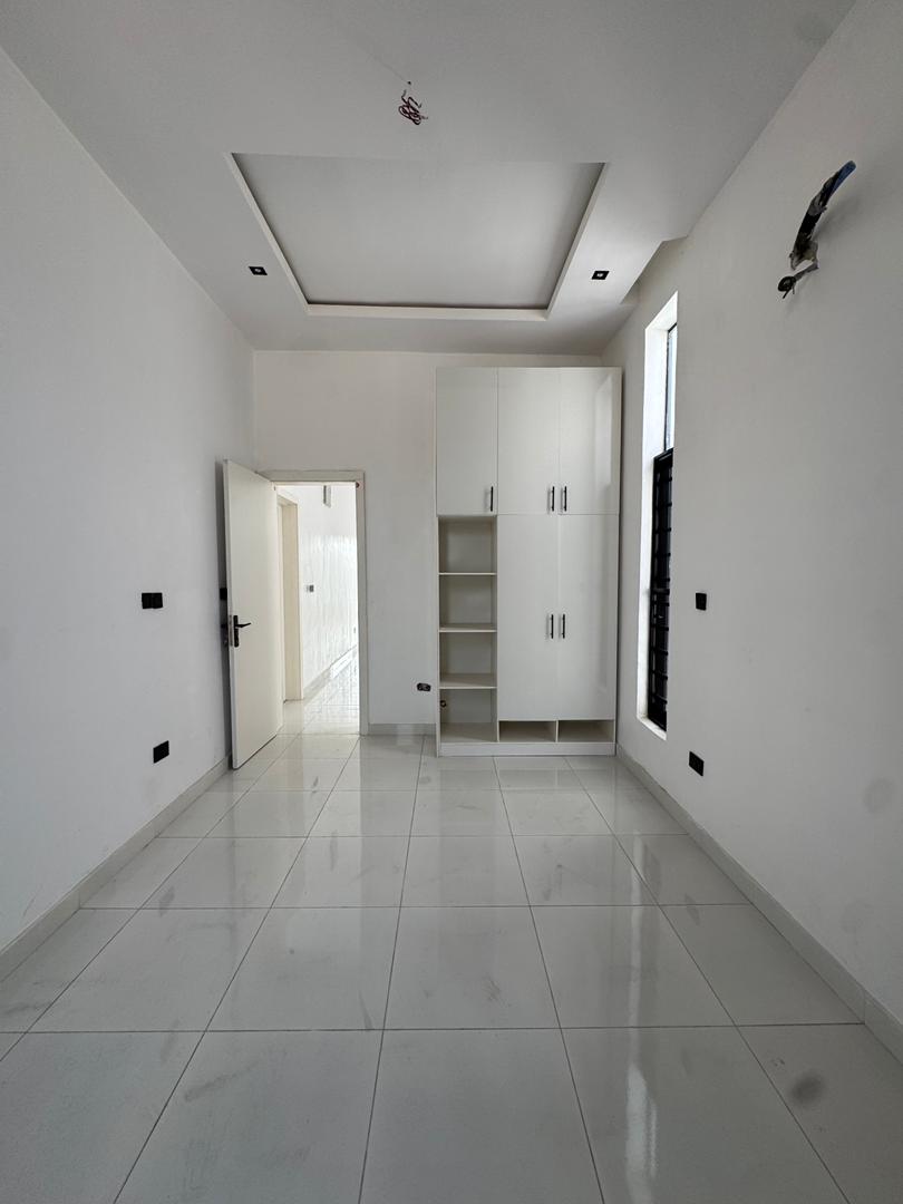 4-bedroom-detached-duplex-bq-sangotedo-ajah (10)