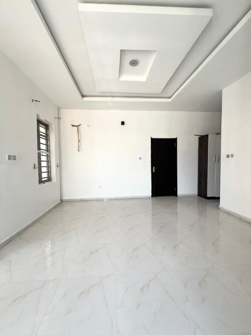 4-bedroom-duplex-for-rent-with-security-house-lekki (7)