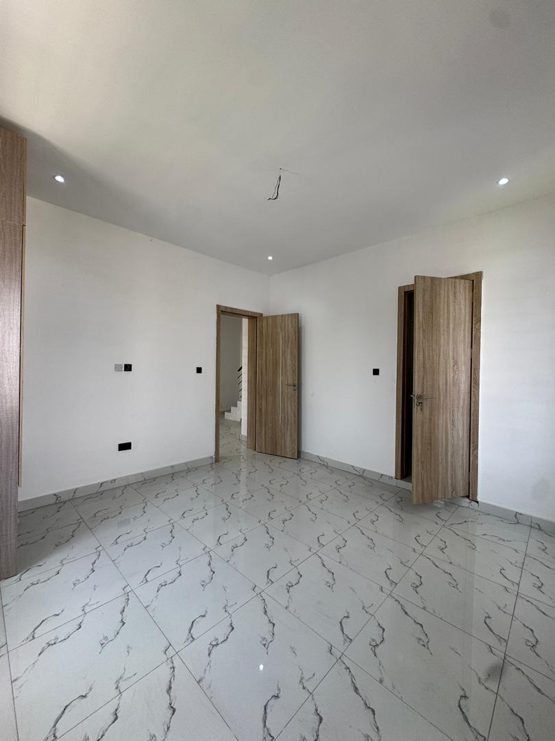 4-bedroom-terrace-duplex-orchid-lekki (1)