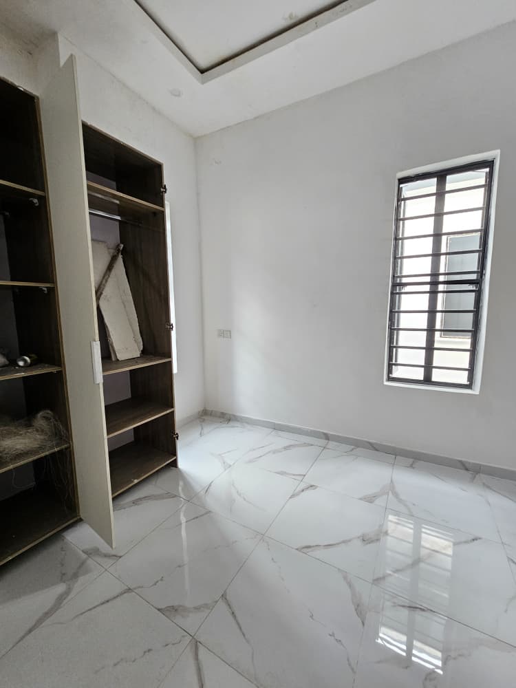 5-bedroom-detached-duplex-for-sale-chevron-lekki-lagos (11)