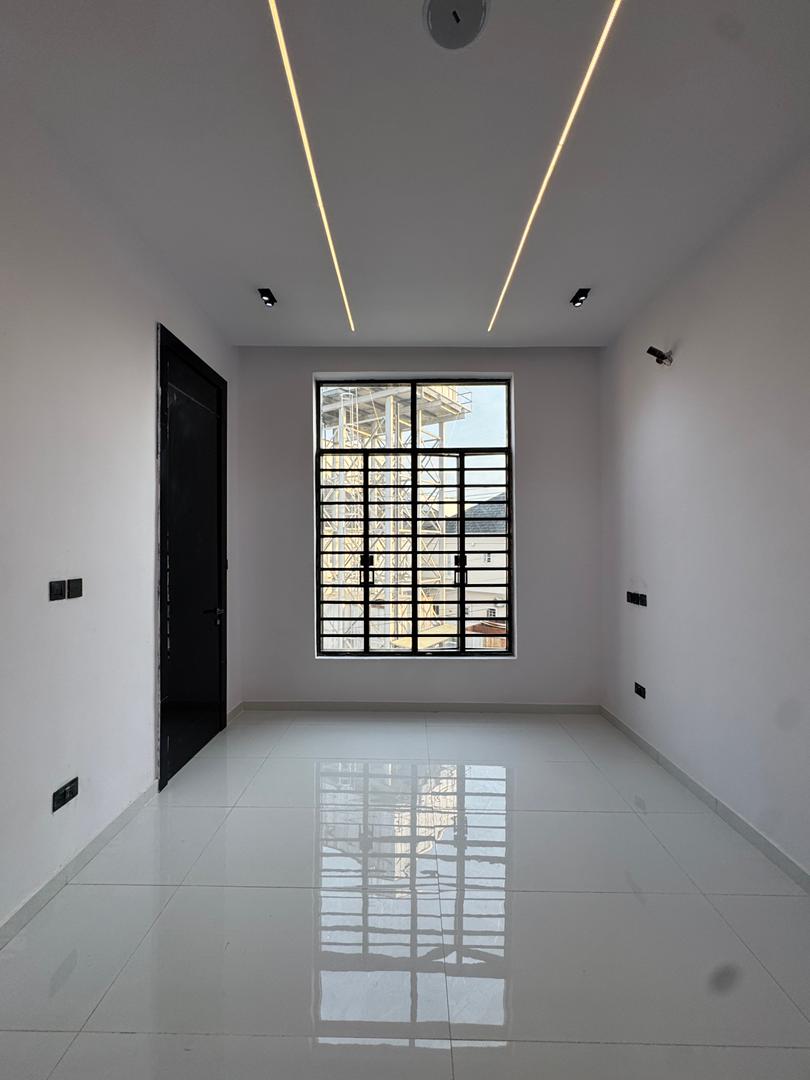 5-bedroom-detached-duplex-for-sale-ikota-lekki-lagos (1)