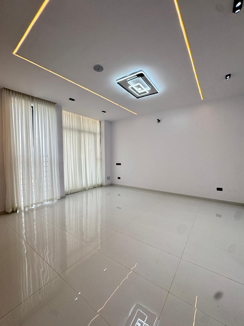 5-bedroom-detached-duplex-for-sale-ikota-lekki-lagos (20)