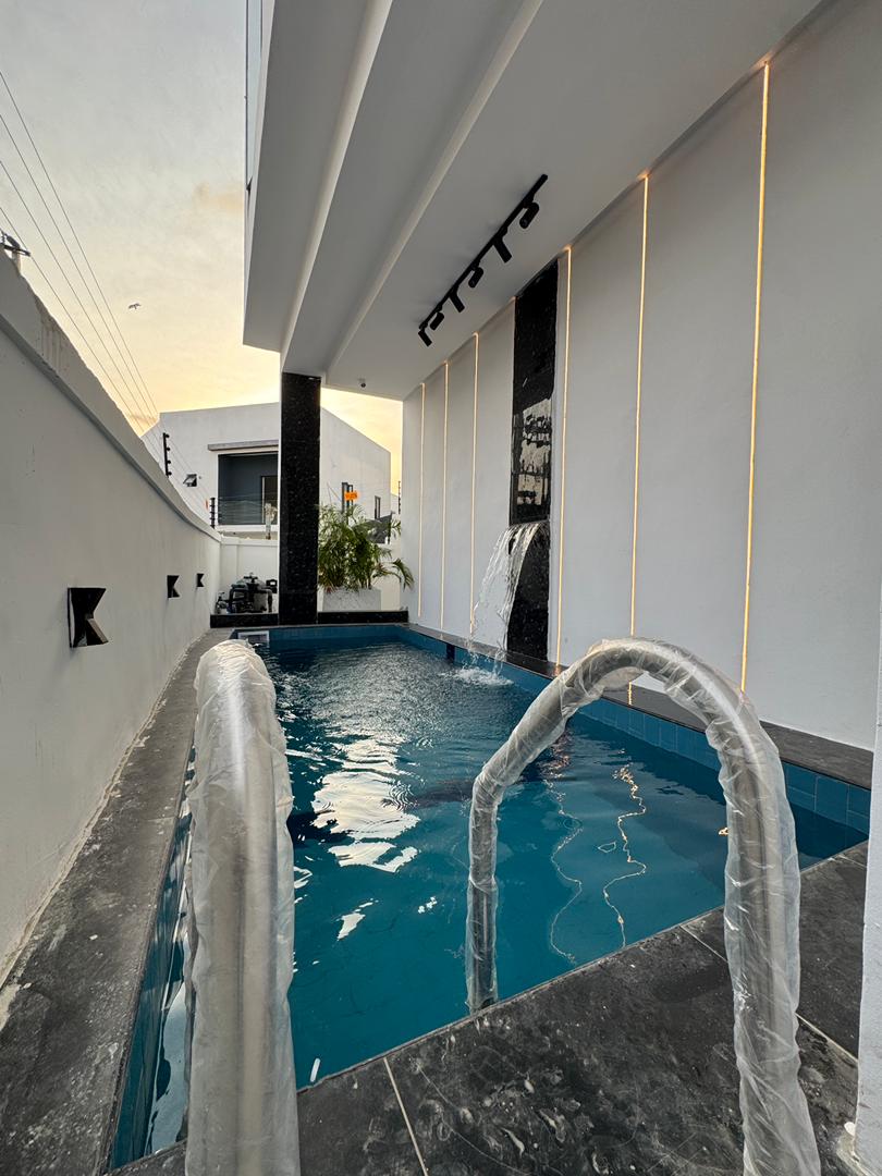 5-bedroom-detached-duplex-for-sale-ikota-lekki-lagos (4)