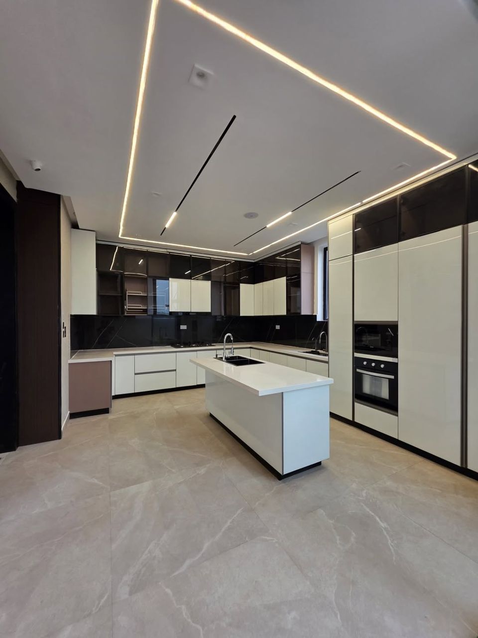 5-bedroom-duplex-chevron-lekki (8)