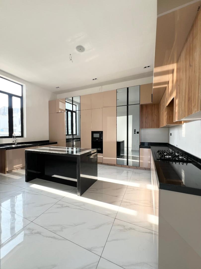 5-bedroom-fully-detached-duplex-for-sale-lagos (11)
