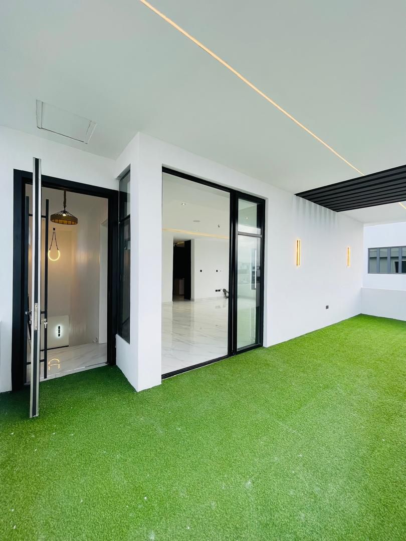 5-bedroom-fully-detached-house-orchid-road-lekki-lagos (14)