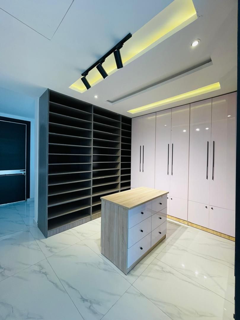 5-bedroom-fully-detached-house-orchid-road-lekki-lagos (5)