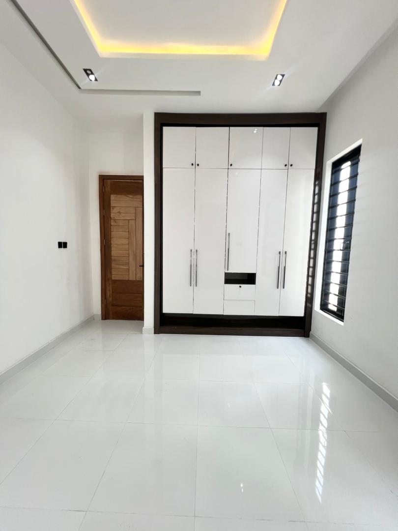 Unit 1 - Premium 5 bedroom fully detached duplex for sale in Lekki (19)