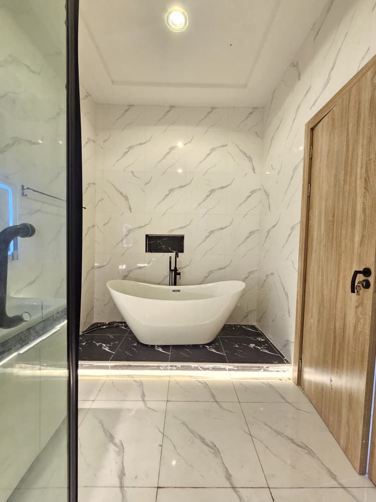 alt=Newly built 4-bedroom semi-detached duplex with BQ on Orchid Road, (15)