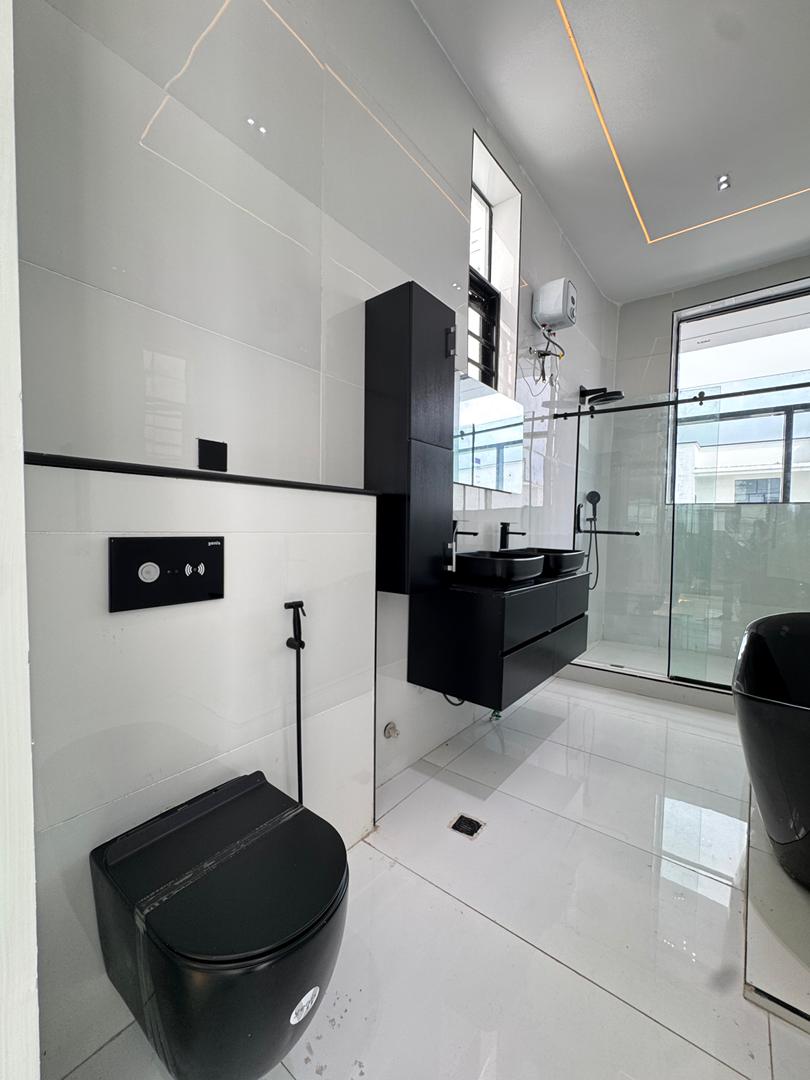 classy-4-bedroom-duplex-orchid-road-lekki-lagos-nigeria (2)