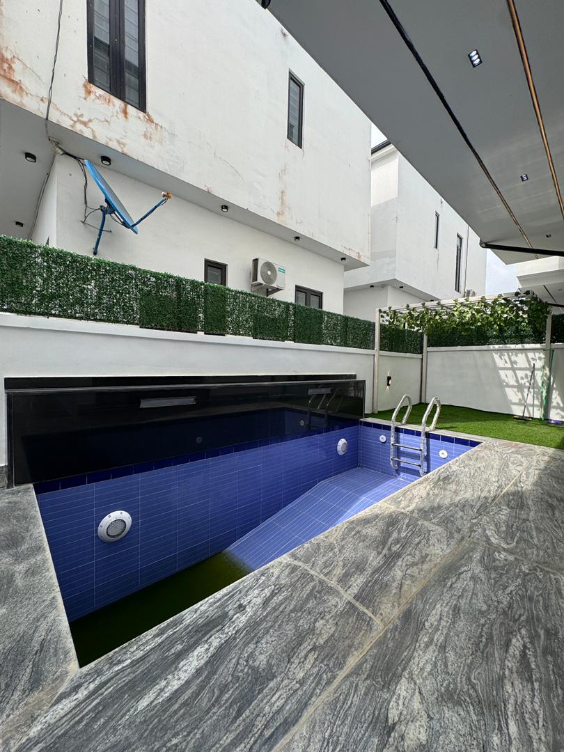 classy-4-bedroom-duplex-orchid-road-lekki-lagos-nigeria (3)