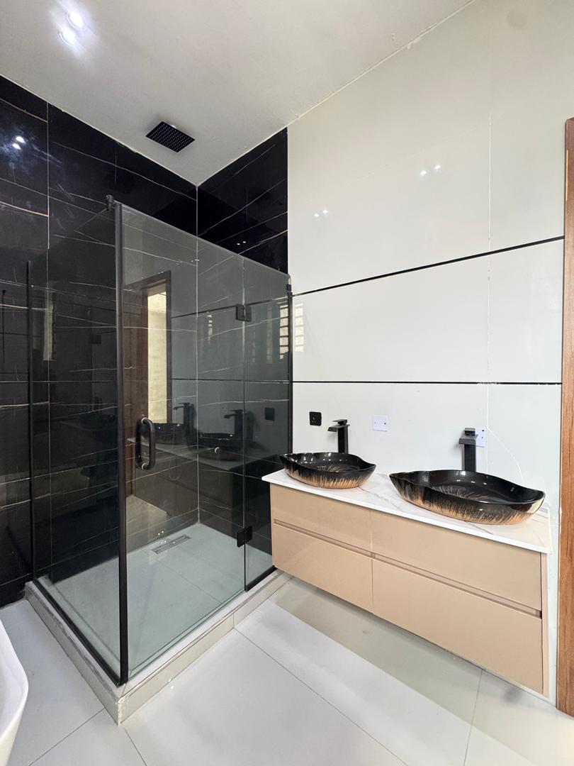 classy-4-bedroom-duplex-orchid-road-lekki-lagos-nigeria (6)