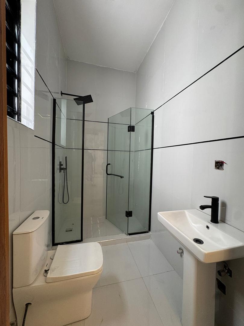 classy-4-bedroom-duplex-orchid-road-lekki-lagos-nigeria (8)