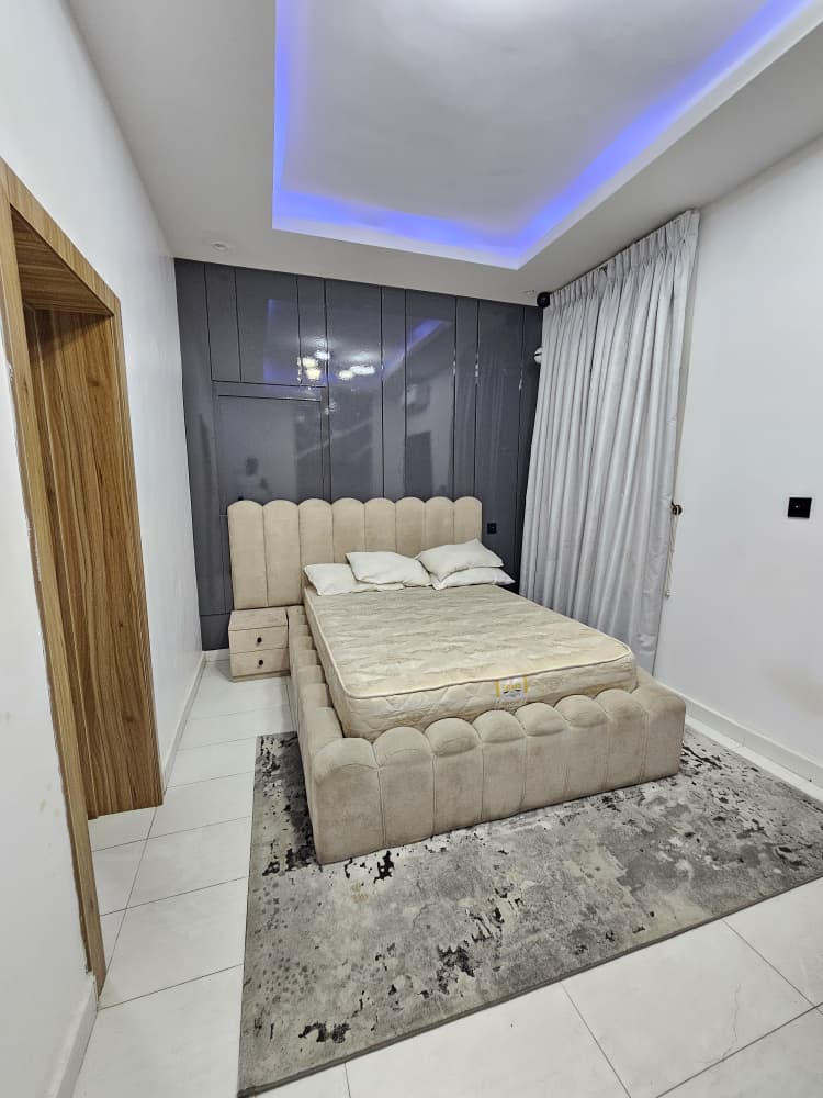 furnished-2-bedroom-apartment-for-sale-lekki-phase-1-shortlet-investment (5)