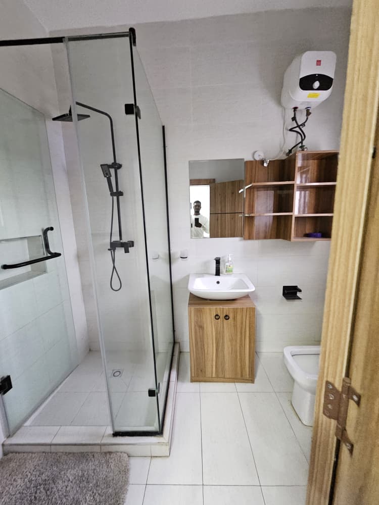 furnished-2-bedroom-apartment-for-sale-lekki-phase-1-shortlet-investment (8)