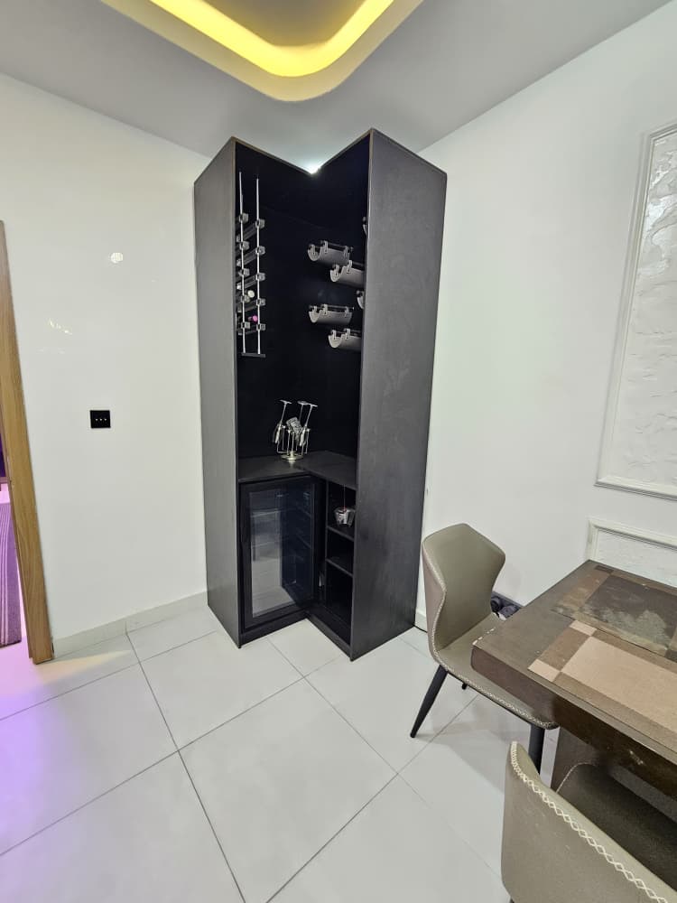 furnished-2-bedroom-apartment-for-sale-lekki-phase-1-shortlet-investment (9)