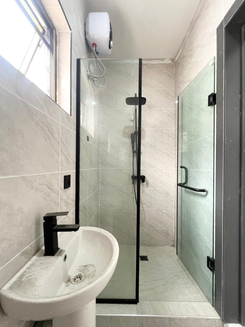 luxury-4-bedroom-duplex-with-swimming-pool-for-sale-lagos (21)