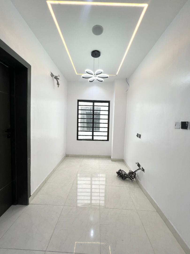 luxury-4-bedroom-duplex-with-swimming-pool-for-sale-lagos (23)