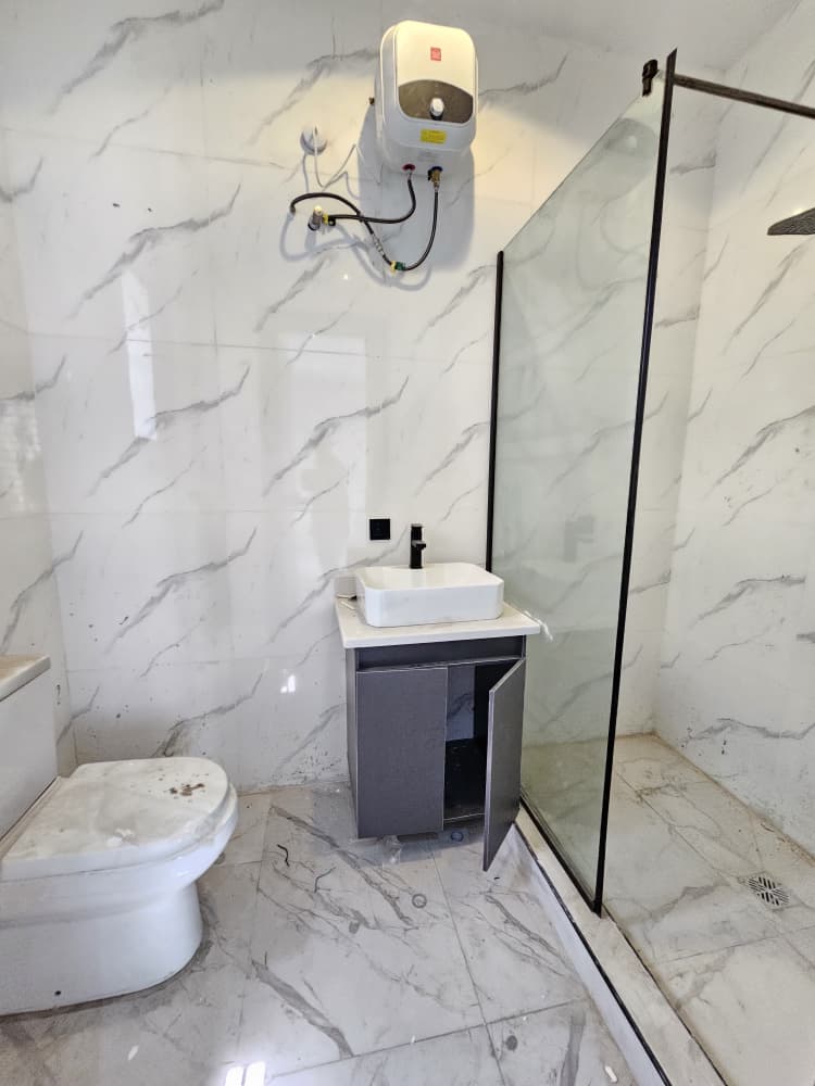 luxury-4-bedroom-maisonette-for-sale-lekki-phase-1-lagos (10)