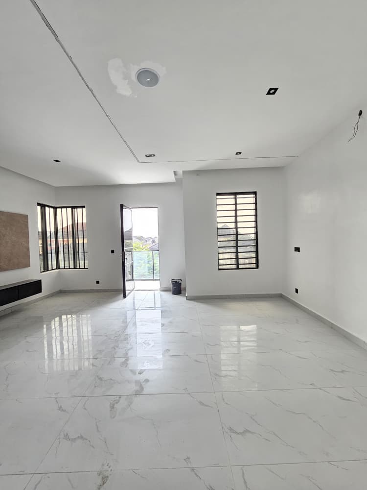 luxury-4-bedroom-maisonette-for-sale-lekki-phase-1-lagos (13)