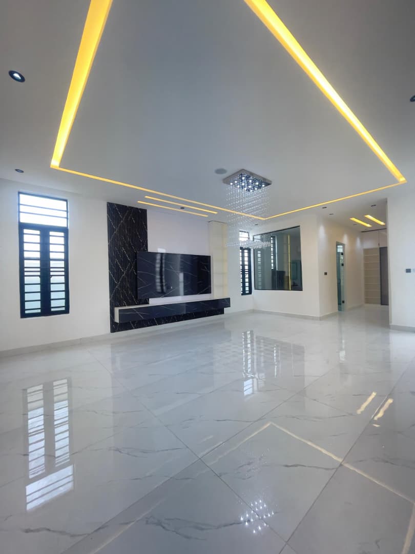 luxury-4-bedroom-maisonette-for-sale-lekki-phase-1-lagos (14)